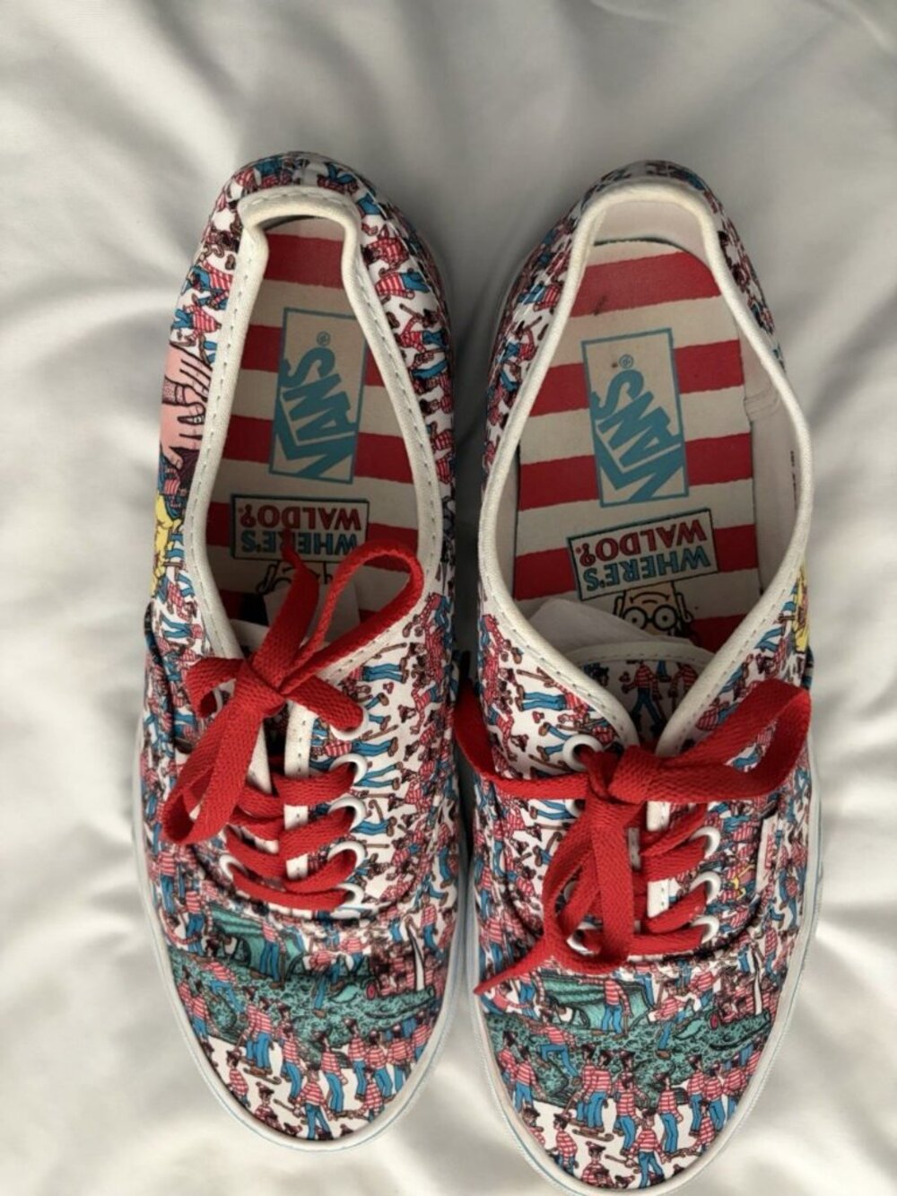 Vans x Where’s Waldo Sneaker Collab Mens 9.5/ Women’s 11 - Picture 6 of 7